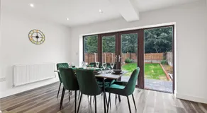 Walsall - 4 Bedroom House, Wi-Fi, Garden , Sleeps 8 - JRR Stays - Image 4