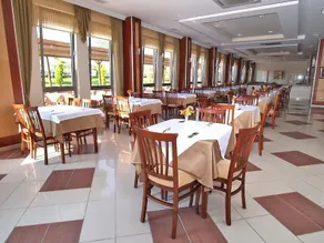 Club Side Coast - Image 4