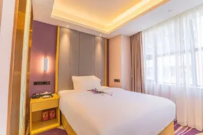 Lavande Hotels Qixingyan Scenic Spot Yihua International Plaza - Image 3