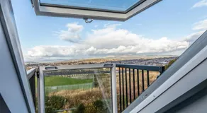 Modern 2-Bedroom Loft Apartment - Pendle Hill & Ribble Valley Views - Free Parking - Image 4