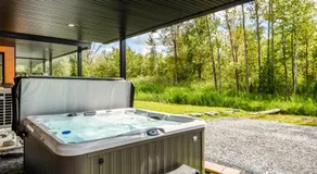 Le Memph Aigle spacious comfortable condo cottage eco friendly 3 bedrooms - hot tub & pool Memphrémagog Lake - Image 5