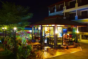 Nantharom Hotel and Restaurant - Image 2