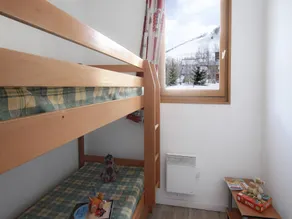 Traditional Apartment on the Slopes in St Jean D'arves - Image 3