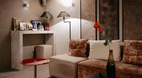 Room 230 Roma Luxury Suites - Image 5