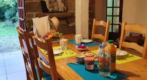 chambre d'hôtes vue sur jardin - Image 2