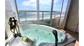 Ecusuites Playas Preference Penthouse Jacuzzi & Vista Mar - Image 2