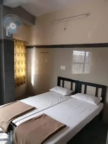 Surabhi Paradise Boarding &Lodging - Image 2