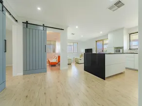 Bright Airy Retreat With Garden - Image 2