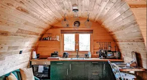 Cliff Stud Retreat - Luxury lodges and cosy cottages - Image 3