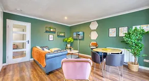 New Slick Finnieston Pad w/ Free Parking - Image 4