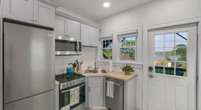 MidCentury Mod Suite, Hudson River/Mt Beacon Views - Image 4