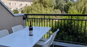 Large Newly updated 3BD Duplex 20Min to Airport - Image 4