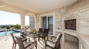 Villa Stani, luxury villa with a pool - Image 3