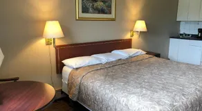 Travellers Inn - Image 2