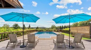 Vermont Retreat with private pool and tennis court - Image 3