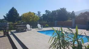 Gables B&B Guesthouse - Image 2