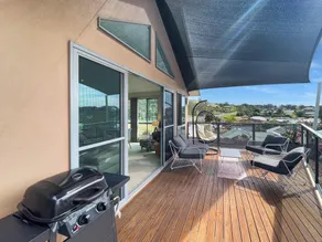 Villa Franco – Pet Friendly – Walk to the Beach - Image 5