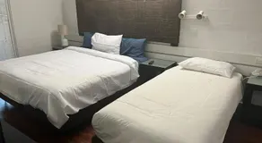 Bungalow Hotel - Image 2