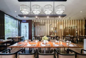 The Great Wall Hotel - Image 2