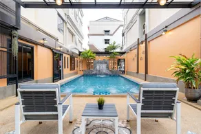 P-Park Hotel Bangkok - Image 2