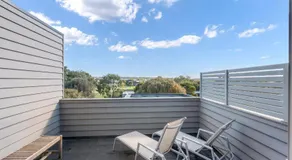 5 Bedroom House - Sleeps 11 - Golf Course Views - Free Parking - Free WIFI - Image 5