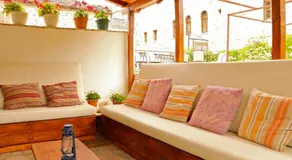Stone City Hostel - Image 2