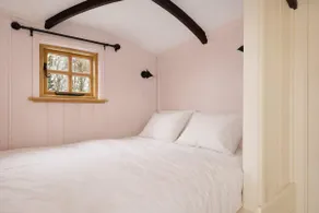 Luxury Shepherds Hut on Powis House Estate - Image 2