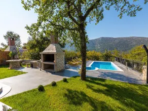 Modern holiday home with private pool and mountain view ! - Image 3