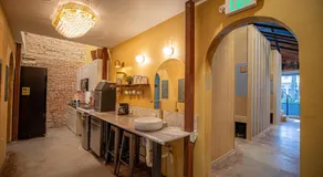 Social Stays - Santa Barbara's FIRST hostel on State Street - Image 4