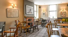Castle Court Pub & Rooms - Image 5