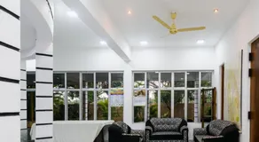 Gnanam Holiday Inn - Image 4