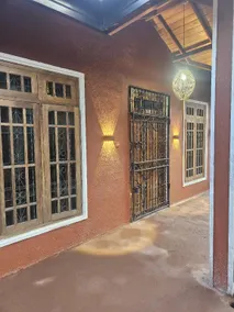 Bloomy villa - Image 4