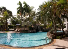 Grand Tropic Suites Hotel - Image 2