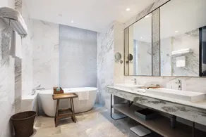 Hong Kong Grand Hotel - Image 2