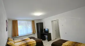 Avenue House - Image 2