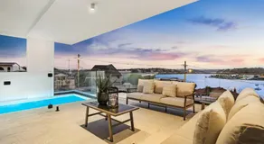 Luxury Waterside Home - Image 3