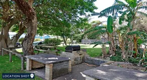Beachside Getaway - Image 4