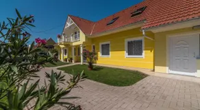 Topáz Apartmanházak - Image 3