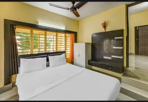 HOTEL MOON - Image 2