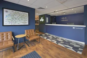 Travelodge Swindon Central - Image 2