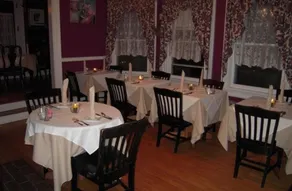 Brookview Manor Inn - Image 4