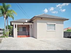 Quiet 4 bedrooms house in Belmore - Image 3