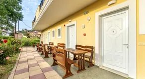 Kosmos Hotel - Image 5