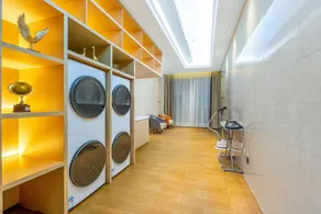 Vienna Hotel - Image 5