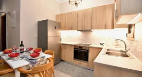 Elli's Private House - Image 3