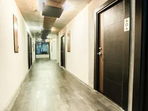 B2 Black Business and Budget Hotel - Image 4