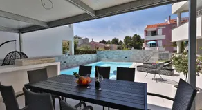 Luxury Villa Nada with Pool - Image 3