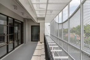 H suite inn - Image 3