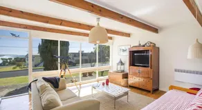 Stunning Views - beach cottage with ocean vistas - Image 4