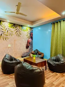 Aloha! Pvt Room in a Cozy 3BHK - Image 4